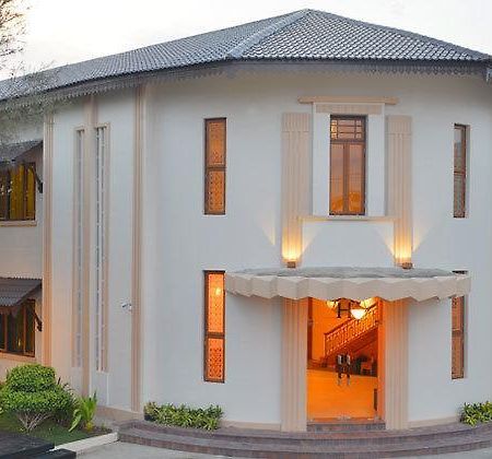 Hotel Amazing Mandalay Luaran gambar