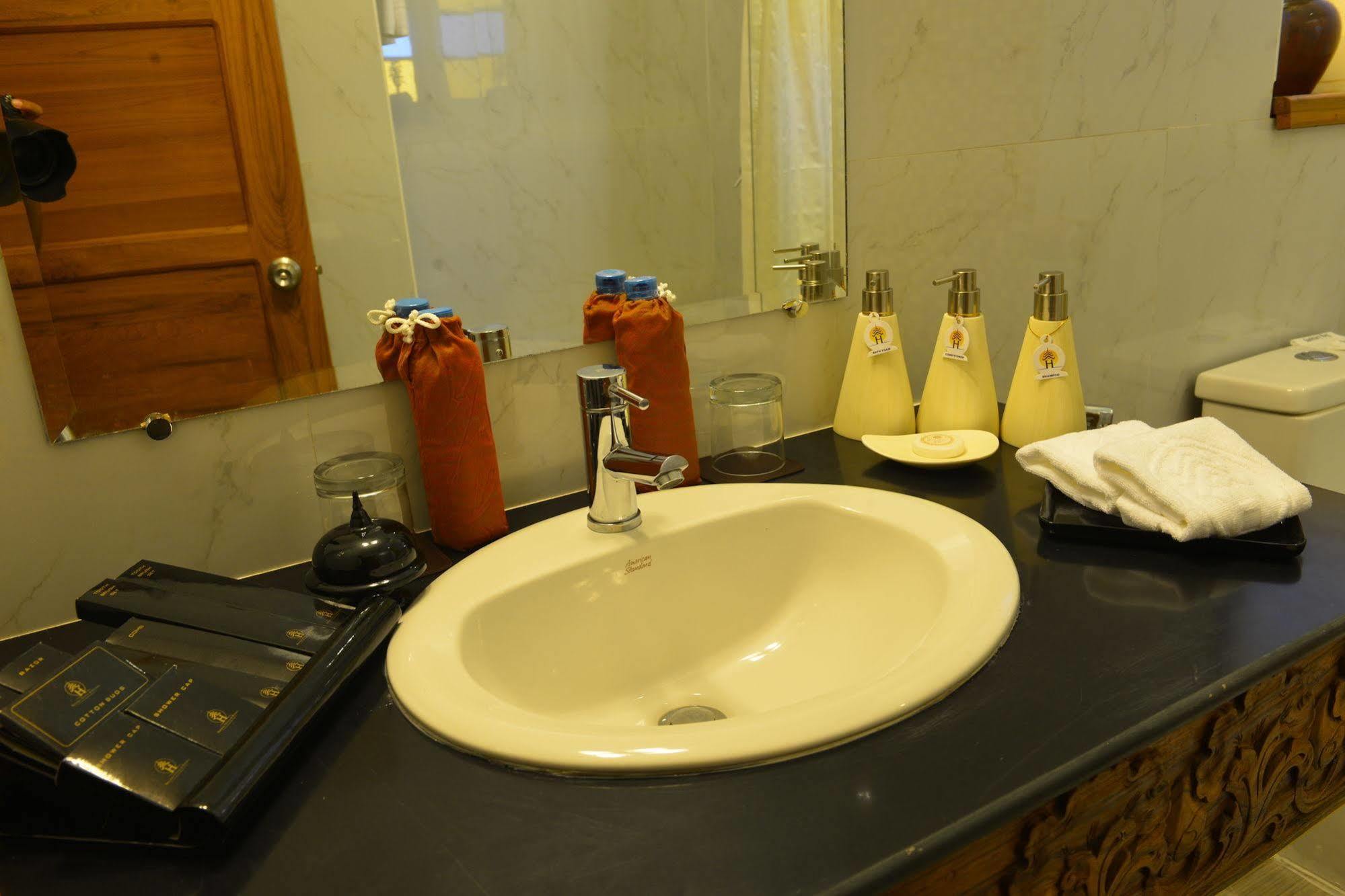 Hotel Amazing Mandalay Luaran gambar
