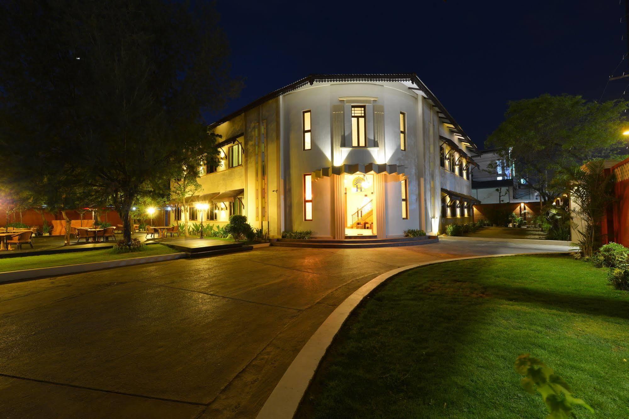 Hotel Amazing Mandalay Luaran gambar