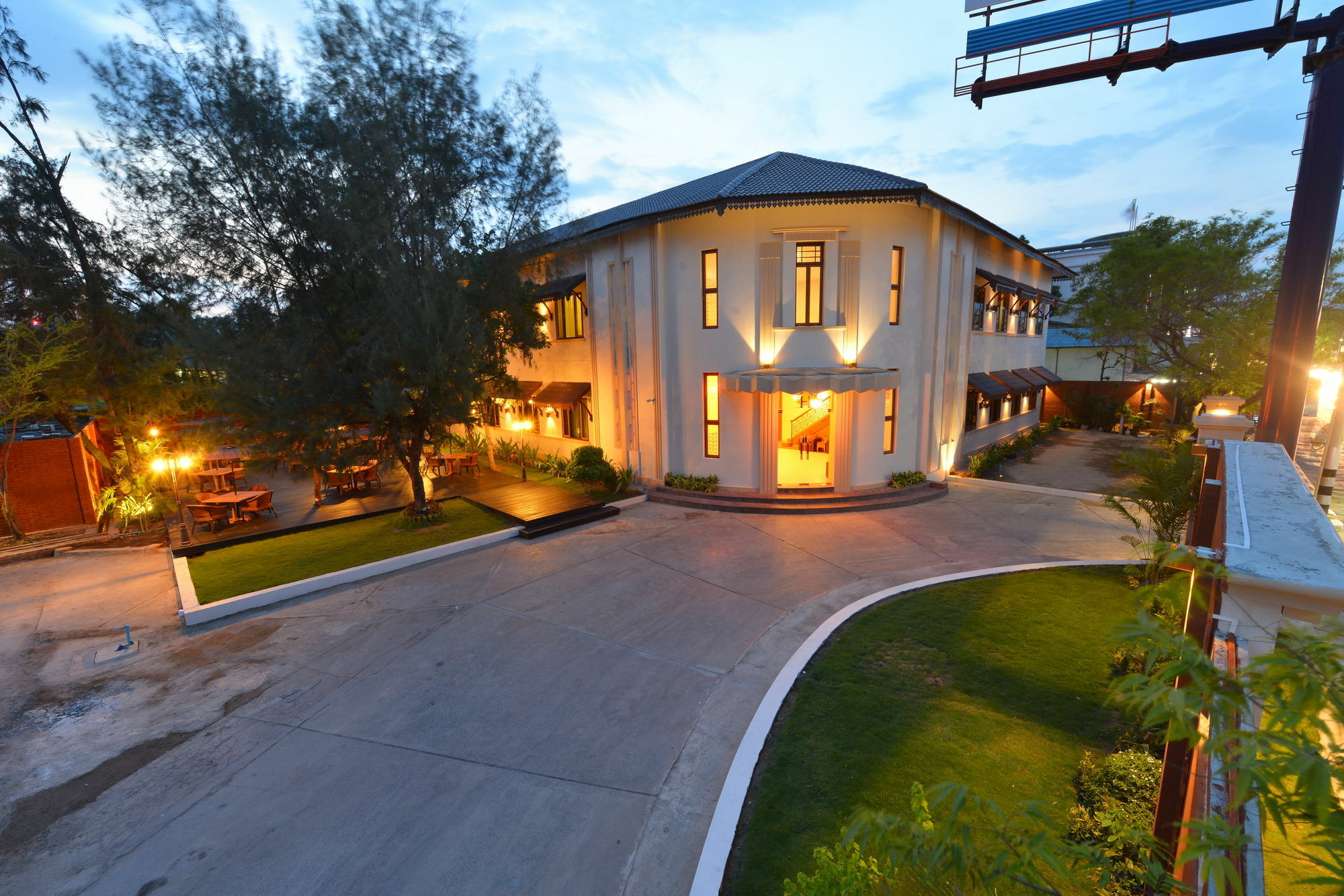 Hotel Amazing Mandalay Luaran gambar